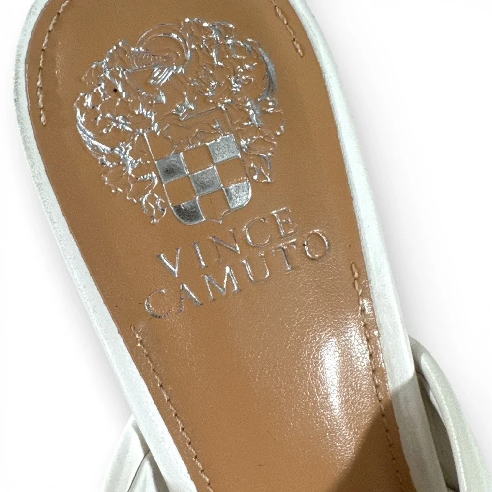 Vince Camuto Liane Off-White Nappa Leather Twisted Ring Block Heel Sandals 8 EUC